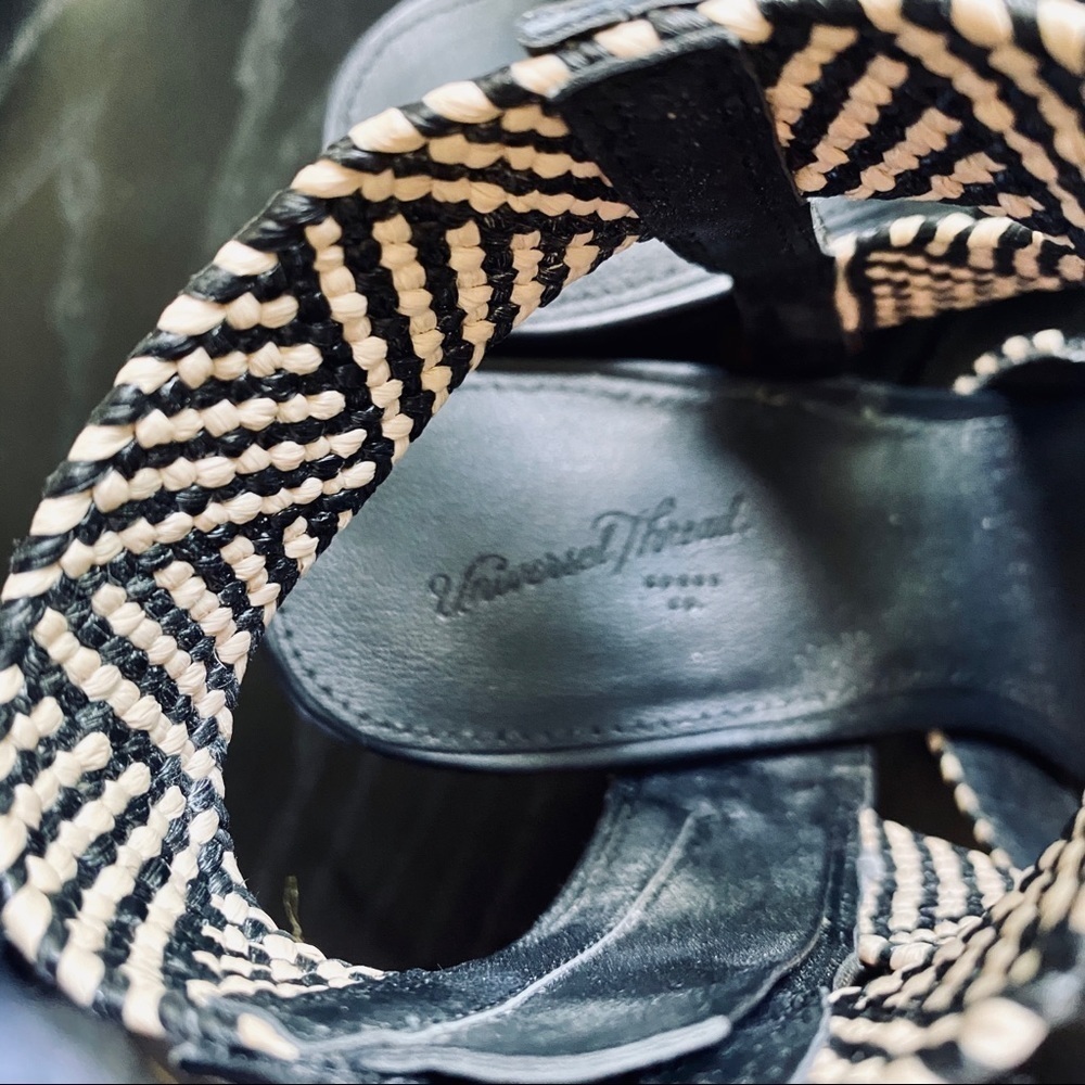 Universal Thread Elastic Strap Stacked Heel, 5.5 - image 5